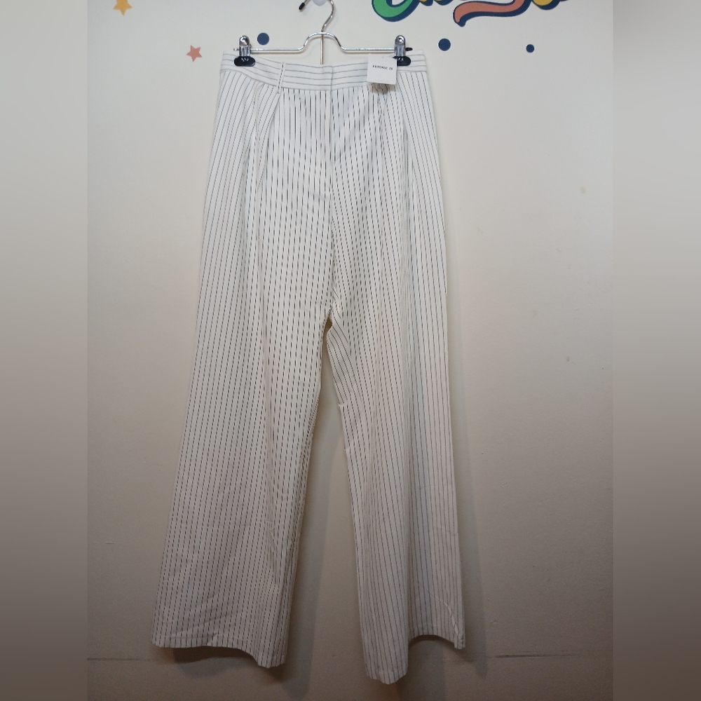 Forever 21 White Pinstripe Wide-Leg Pants – Size XL – NWT - Picture 3 of 13